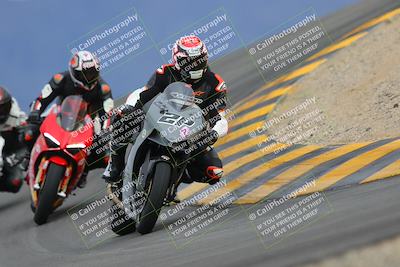 media/Jan-14-2023-SoCal Trackdays (Sat) [[497694156f]]/Turn 12 (120pm)/